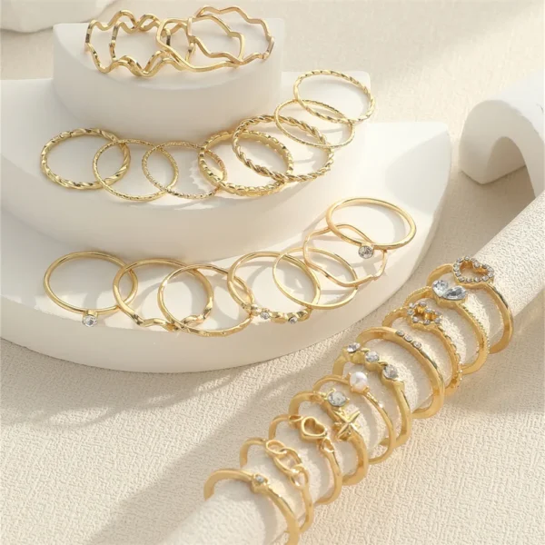 Fashion Wave Crystal Heart Ring Set for Women, Gold/Silver Party Jewelry